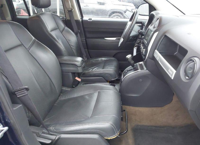 Photo 5 of 2017 Jeep Compass HIGH ALTITUDE FWD (VIN 1C4NJCEB3HD172445)