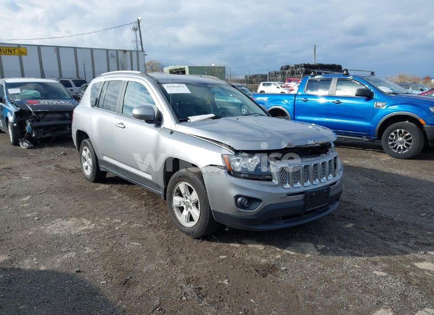 2017 Jeep Compass LATITUDE FWD (VIN 1C4NJCEB5HD163021) main photo