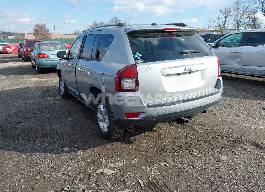 Photo 3 of 2017 Jeep Compass LATITUDE FWD (VIN 1C4NJCEB5HD163021)