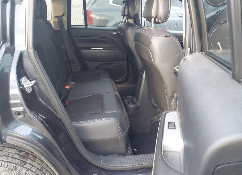 Photo 8 of 2014 Jeep Compass LATITUDE (VIN 1C4NJCEB6ED531458)