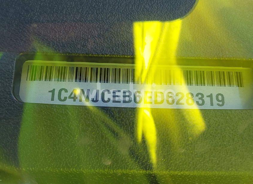 Photo 9 of 2014 Jeep Compass LATITUDE (VIN 1C4NJCEB6ED628319)