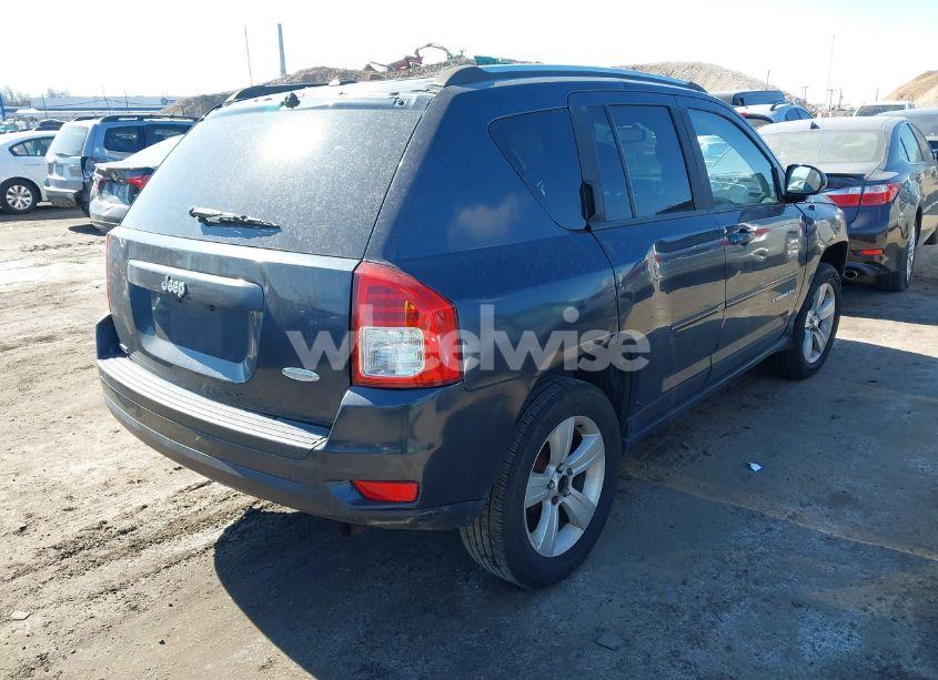 Photo 4 of 2014 Jeep Compass LATITUDE (VIN 1C4NJCEB7ED660521)
