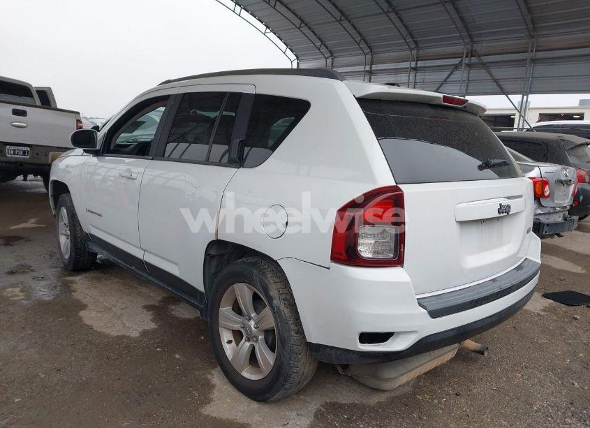 Photo 3 of 2014 Jeep Compass LATITUDE (VIN 1C4NJCEB7ED707997)