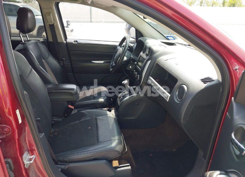 Photo 5 of 2014 Jeep Compass LATITUDE (VIN 1C4NJCEB7ED893976)