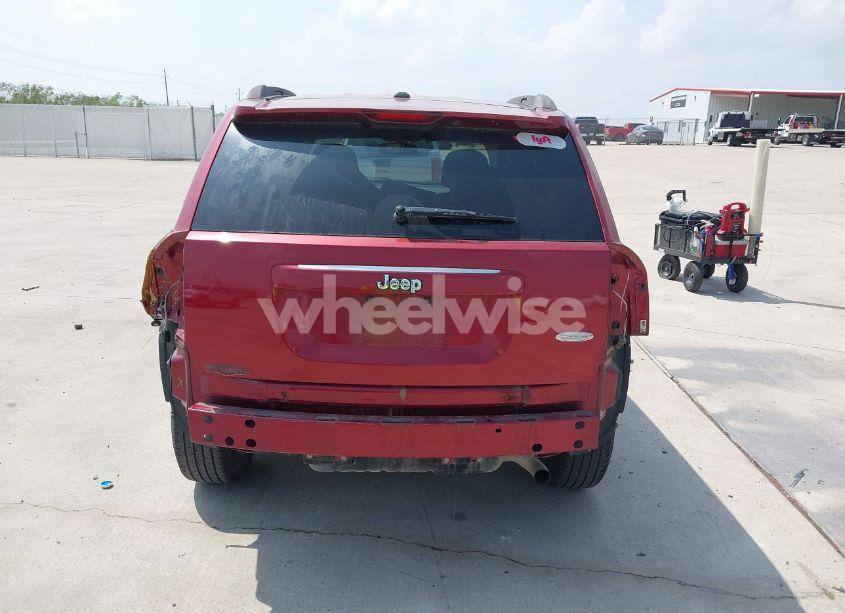 Photo 6 of 2014 Jeep Compass LATITUDE (VIN 1C4NJCEB7ED893976)