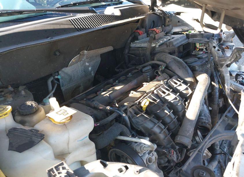 Photo 10 of 2013 Jeep Compass LATITUDE (VIN 1C4NJCEB8DD123932)