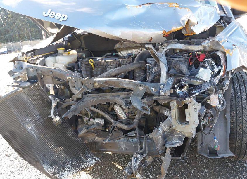 Photo 6 of 2013 Jeep Compass LATITUDE (VIN 1C4NJCEB8DD123932)