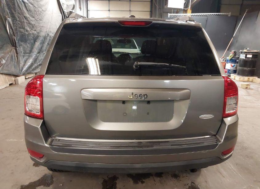 Photo 16 of 2013 Jeep Compass LATITUDE (VIN 1C4NJCEB8DD255024)