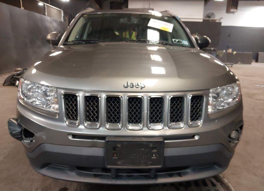 Photo 6 of 2013 Jeep Compass LATITUDE (VIN 1C4NJCEB8DD255024)