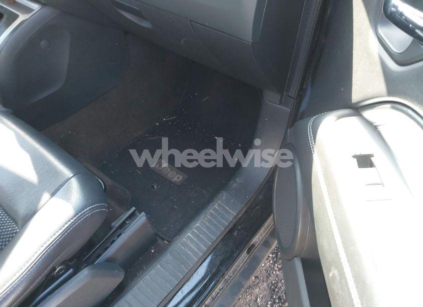 Photo 5 of 2014 Jeep Compass LATITUDE (VIN 1C4NJCEB8ED508876)