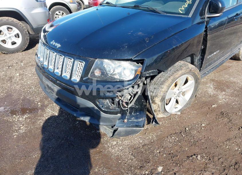 Photo 6 of 2014 Jeep Compass LATITUDE (VIN 1C4NJCEB8ED508876)