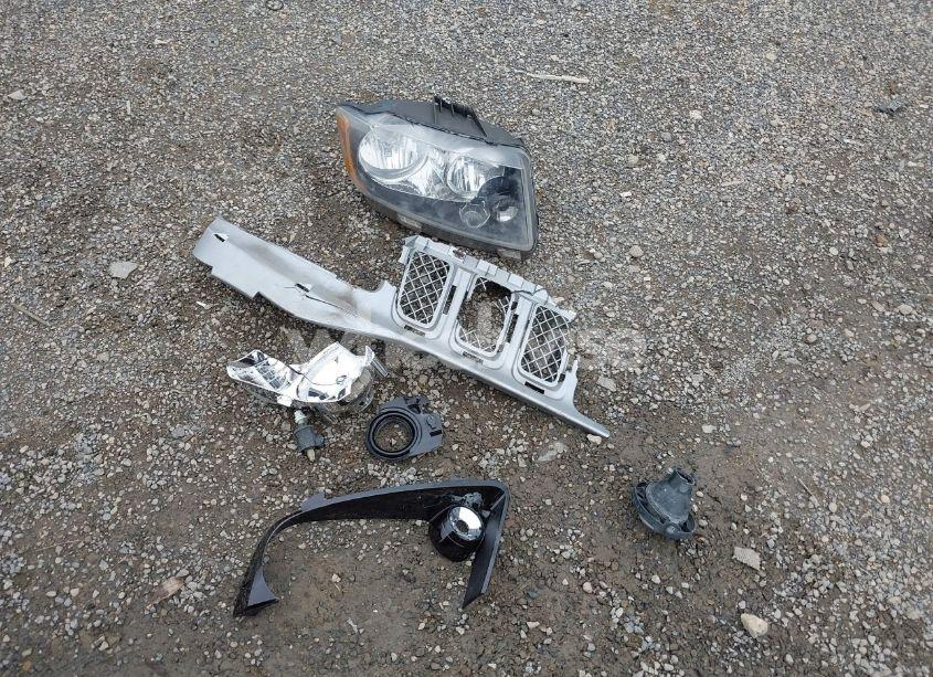 Photo 12 of 2014 Jeep Compass LATITUDE (VIN 1C4NJCEB8ED518193)