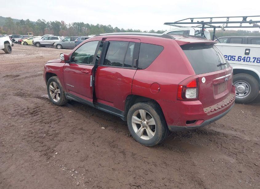 Photo 3 of 2015 Jeep Compass LATITUDE (VIN 1C4NJCEB8FD296319)