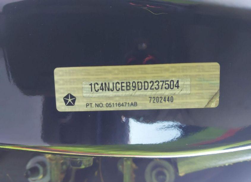 Photo 9 of 2013 Jeep Compass LATITUDE (VIN 1C4NJCEB9DD237504)