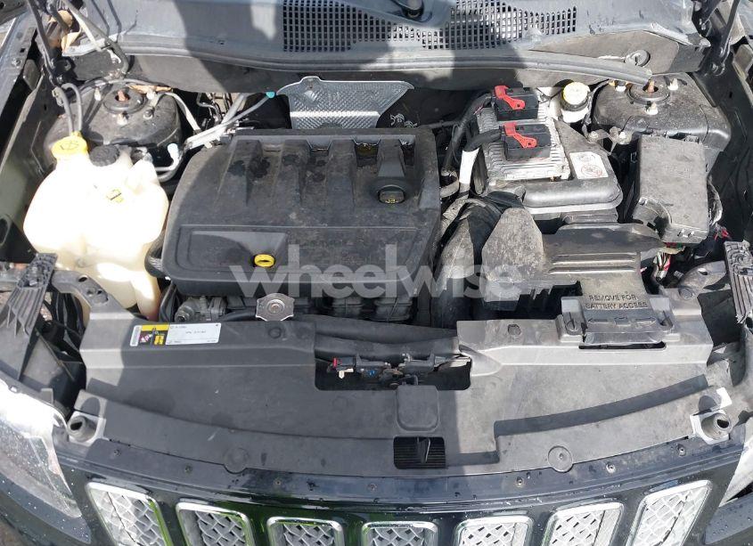 Photo 10 of 2017 Jeep Compass LATITUDE FWD (VIN 1C4NJCEB9HD160736)