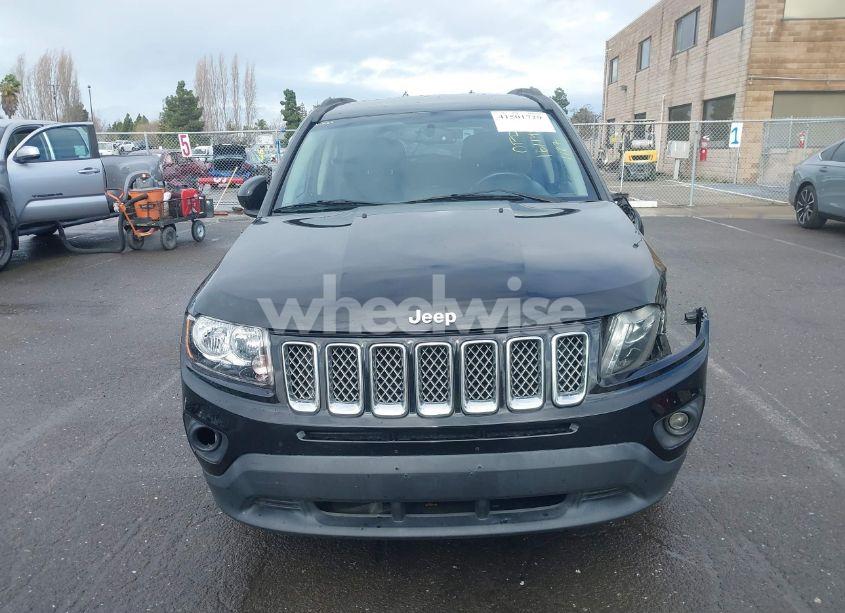 Photo 12 of 2017 Jeep Compass LATITUDE FWD (VIN 1C4NJCEB9HD160736)