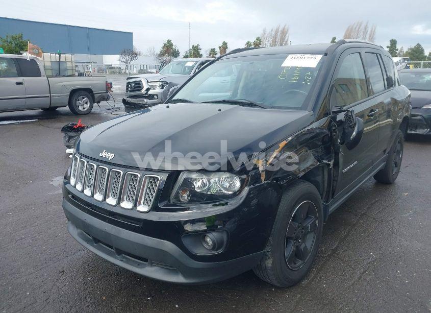 Photo 2 of 2017 Jeep Compass LATITUDE FWD (VIN 1C4NJCEB9HD160736)
