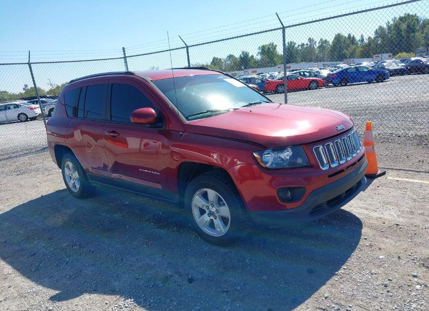 2017 Jeep Compass LATITUDE FWD (VIN 1C4NJCEBXHD163015) main photo