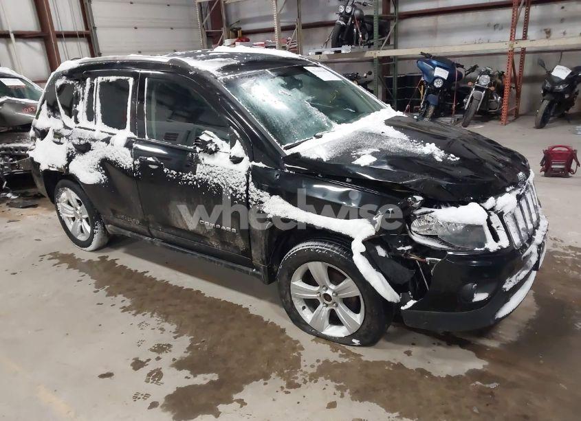 2014 Jeep Compass SPORT/NORTH (VIN 1C4NJDAB5ED805261) main photo