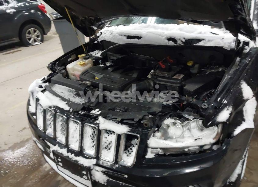 Photo 10 of 2014 Jeep Compass SPORT/NORTH (VIN 1C4NJDAB5ED805261)