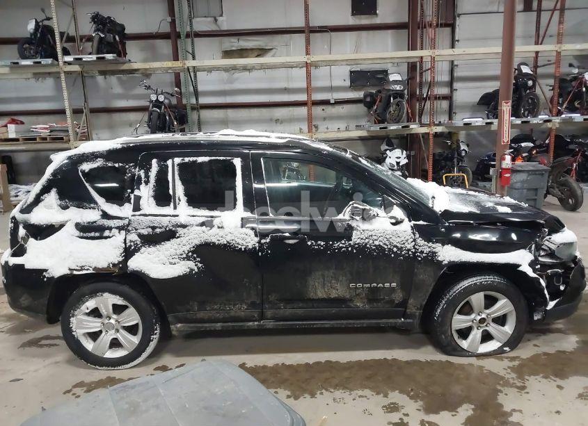 Photo 13 of 2014 Jeep Compass SPORT/NORTH (VIN 1C4NJDAB5ED805261)