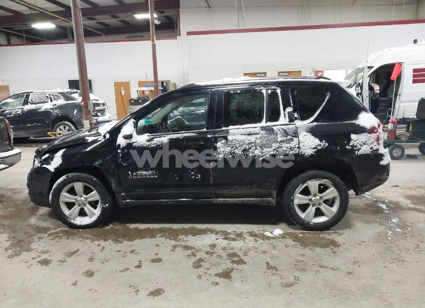 Photo 14 of 2014 Jeep Compass SPORT/NORTH (VIN 1C4NJDAB5ED805261)