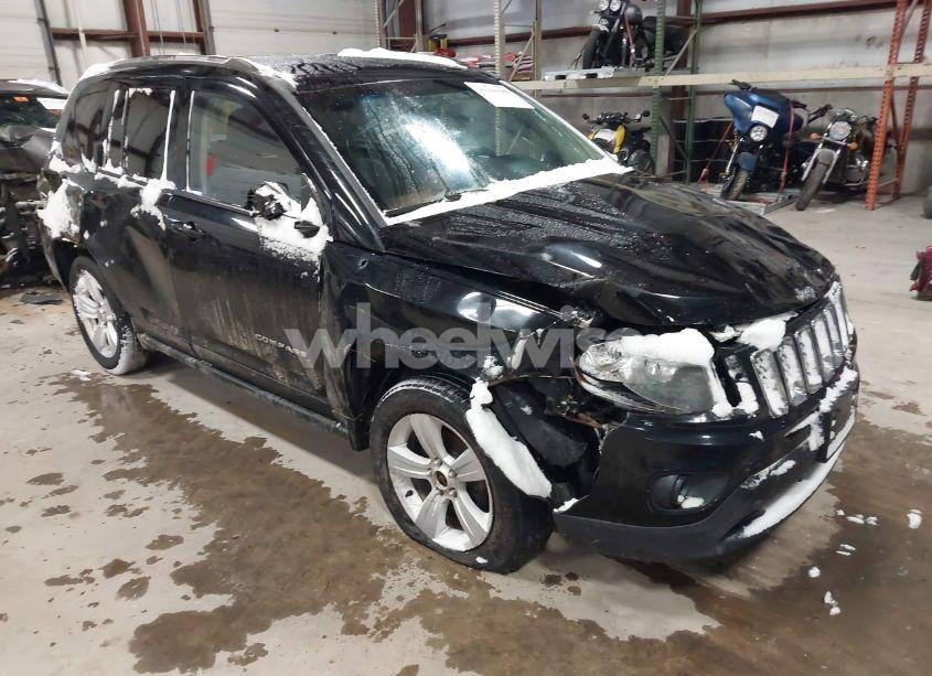 Photo 6 of 2014 Jeep Compass SPORT/NORTH (VIN 1C4NJDAB5ED805261)