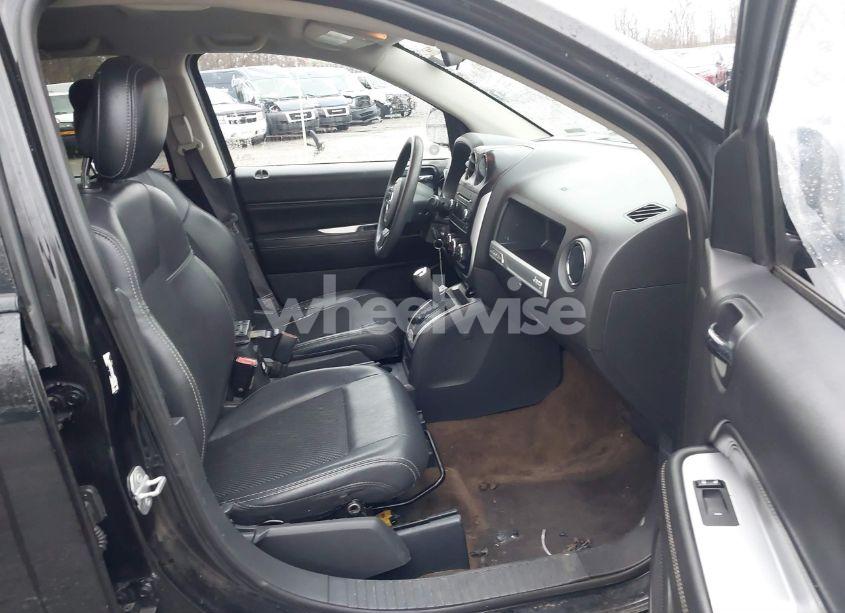 Photo 5 of 2015 Jeep Compass SPORT/NORTH (VIN 1C4NJDAB9FD101081)