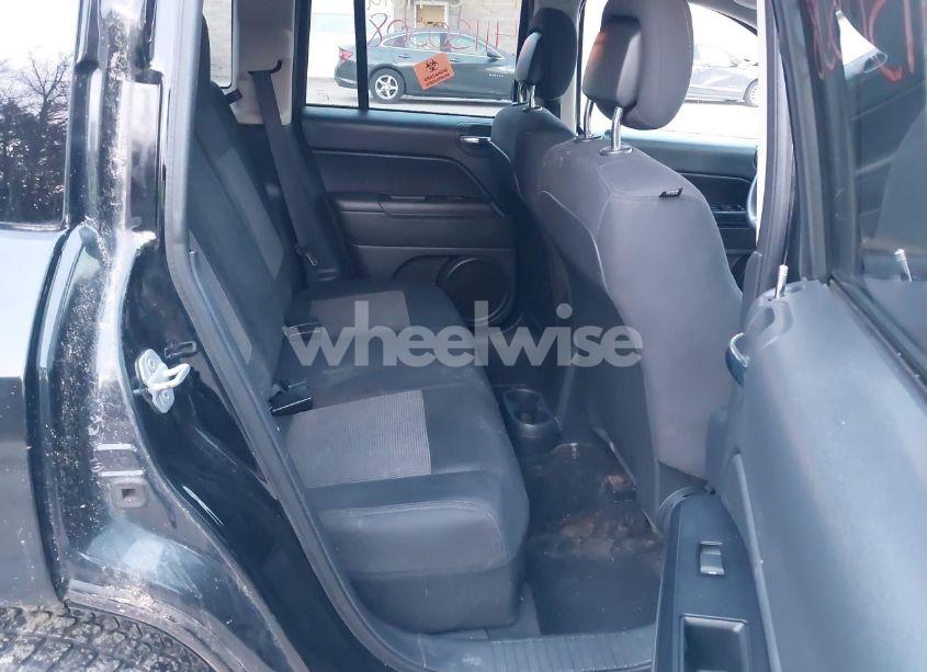 Photo 8 of 2012 Jeep Compass SPORT (VIN 1C4NJDBB0CD553169)