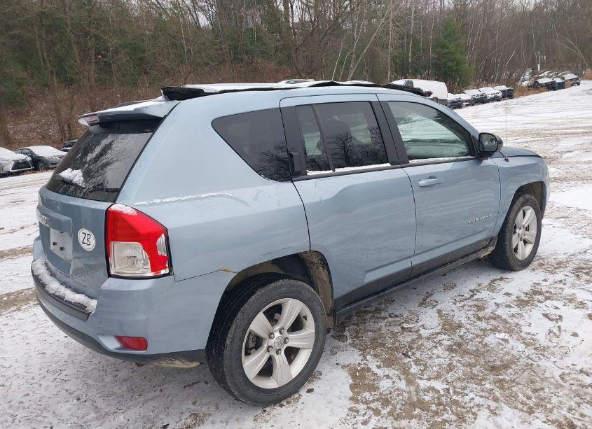Photo 4 of 2013 Jeep Compass SPORT (VIN 1C4NJDBB0DD168034)