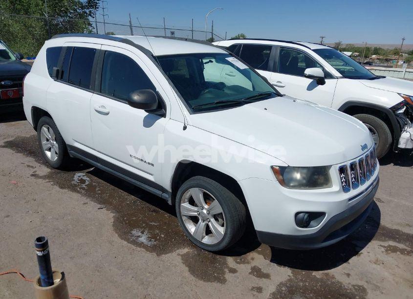 2014 Jeep Compass SPORT (VIN 1C4NJDBB0ED707687) main photo