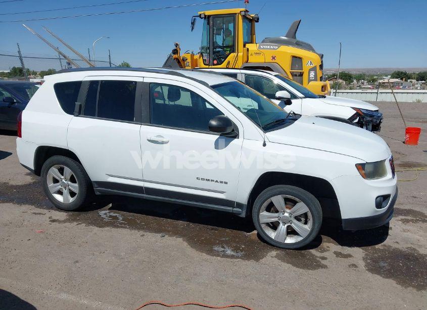 Photo 13 of 2014 Jeep Compass SPORT (VIN 1C4NJDBB0ED707687)