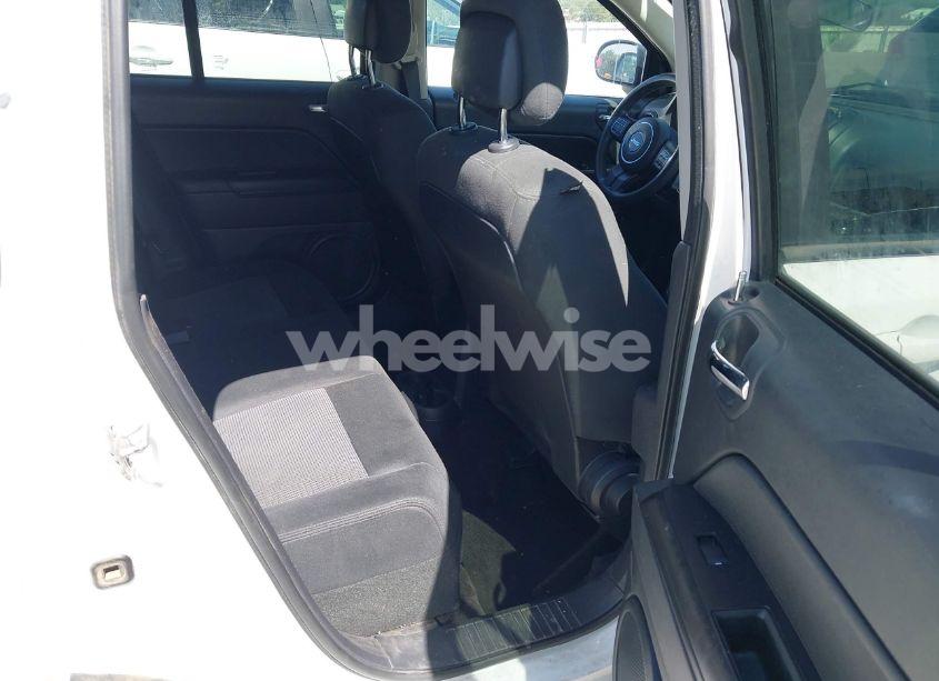 Photo 8 of 2014 Jeep Compass SPORT (VIN 1C4NJDBB0ED707687)