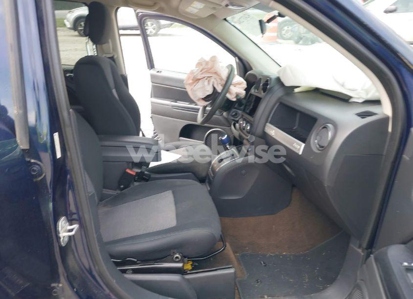 Photo 5 of 2014 Jeep Compass SPORT (VIN 1C4NJDBB0ED734498)