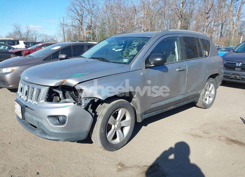 Photo 2 of 2016 Jeep Compass SPORT (VIN 1C4NJDBB0GD520629)