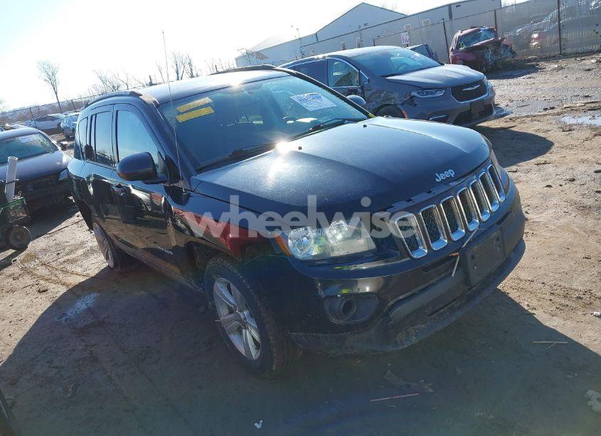 2016 Jeep Compass SPORT (VIN 1C4NJDBB0GD571824) main photo