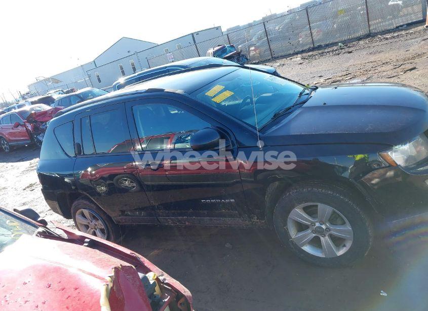 Photo 13 of 2016 Jeep Compass SPORT (VIN 1C4NJDBB0GD571824)