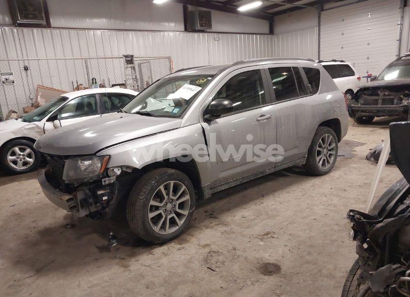 Photo 2 of 2017 Jeep Compass SPORT SE 4X4 (VIN 1C4NJDBB0HD113153)