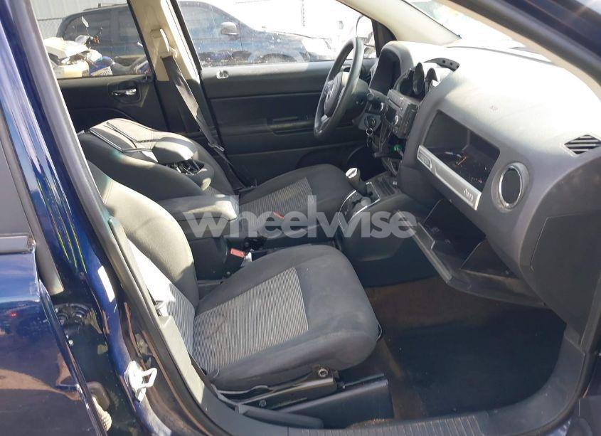 Photo 5 of 2017 Jeep Compass SPORT 4X4 (VIN 1C4NJDBB0HD143138)