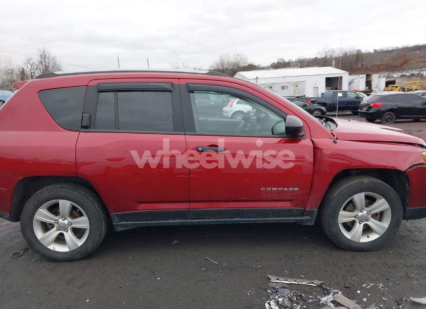 Photo 13 of 2017 Jeep Compass SPORT 4X4 (VIN 1C4NJDBB0HD154740)