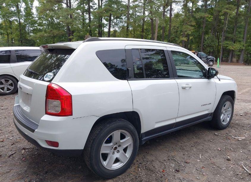 Photo 4 of 2012 Jeep Compass SPORT (VIN 1C4NJDBB1CD635508)