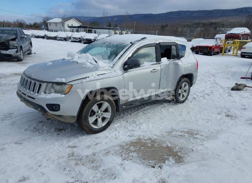 Photo 2 of 2013 Jeep Compass SPORT (VIN 1C4NJDBB1DD113866)