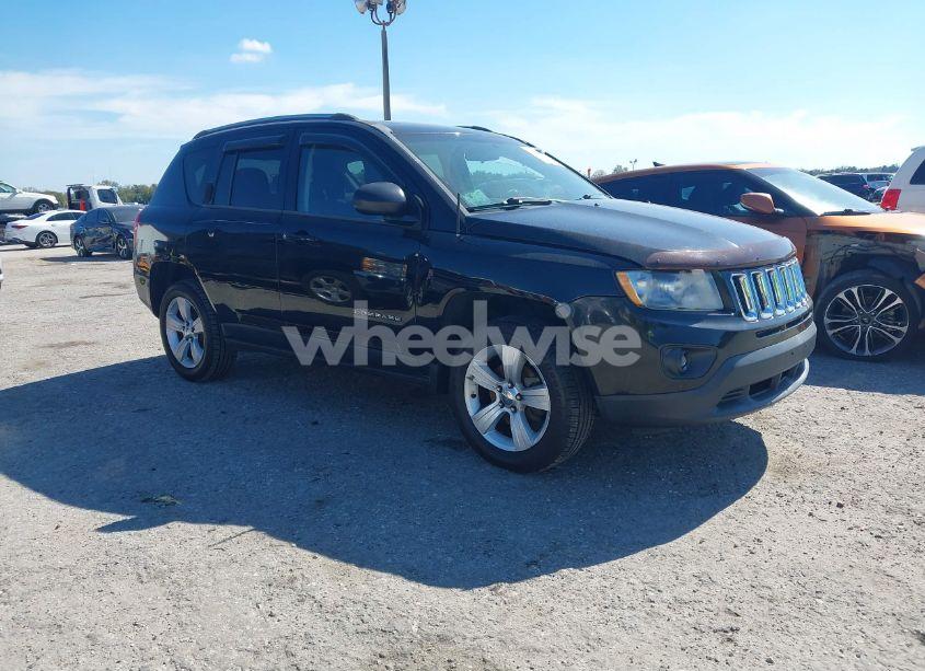 2013 Jeep Compass SPORT (VIN 1C4NJDBB1DD217533) main photo