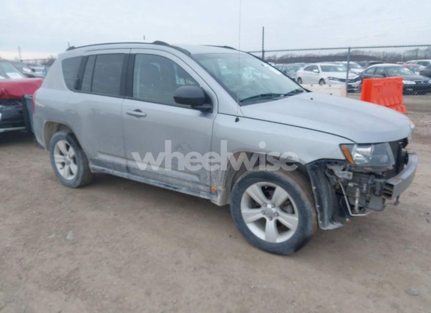 2015 Jeep Compass SPORT (VIN 1C4NJDBB1FD248316) main photo
