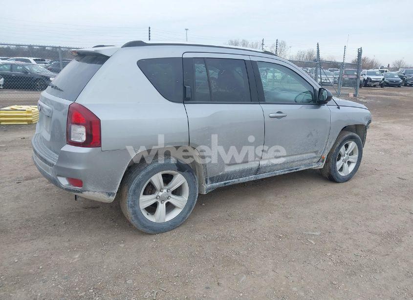 Photo 4 of 2015 Jeep Compass SPORT (VIN 1C4NJDBB1FD248316)
