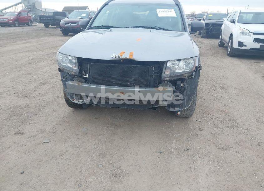 Photo 6 of 2015 Jeep Compass SPORT (VIN 1C4NJDBB1FD248316)