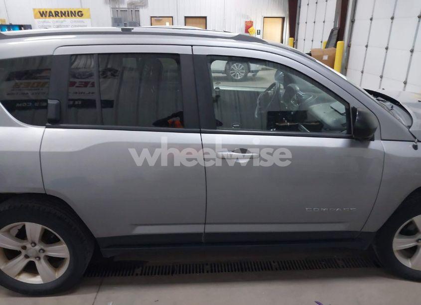 Photo 14 of 2016 Jeep Compass SPORT (VIN 1C4NJDBB1GD662956)