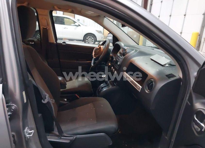 Photo 5 of 2016 Jeep Compass SPORT (VIN 1C4NJDBB1GD662956)