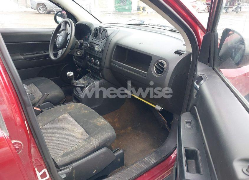 Photo 5 of 2013 Jeep Compass SPORT (VIN 1C4NJDBB2DD249200)