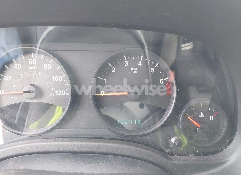 Photo 7 of 2013 Jeep Compass SPORT (VIN 1C4NJDBB2DD249200)